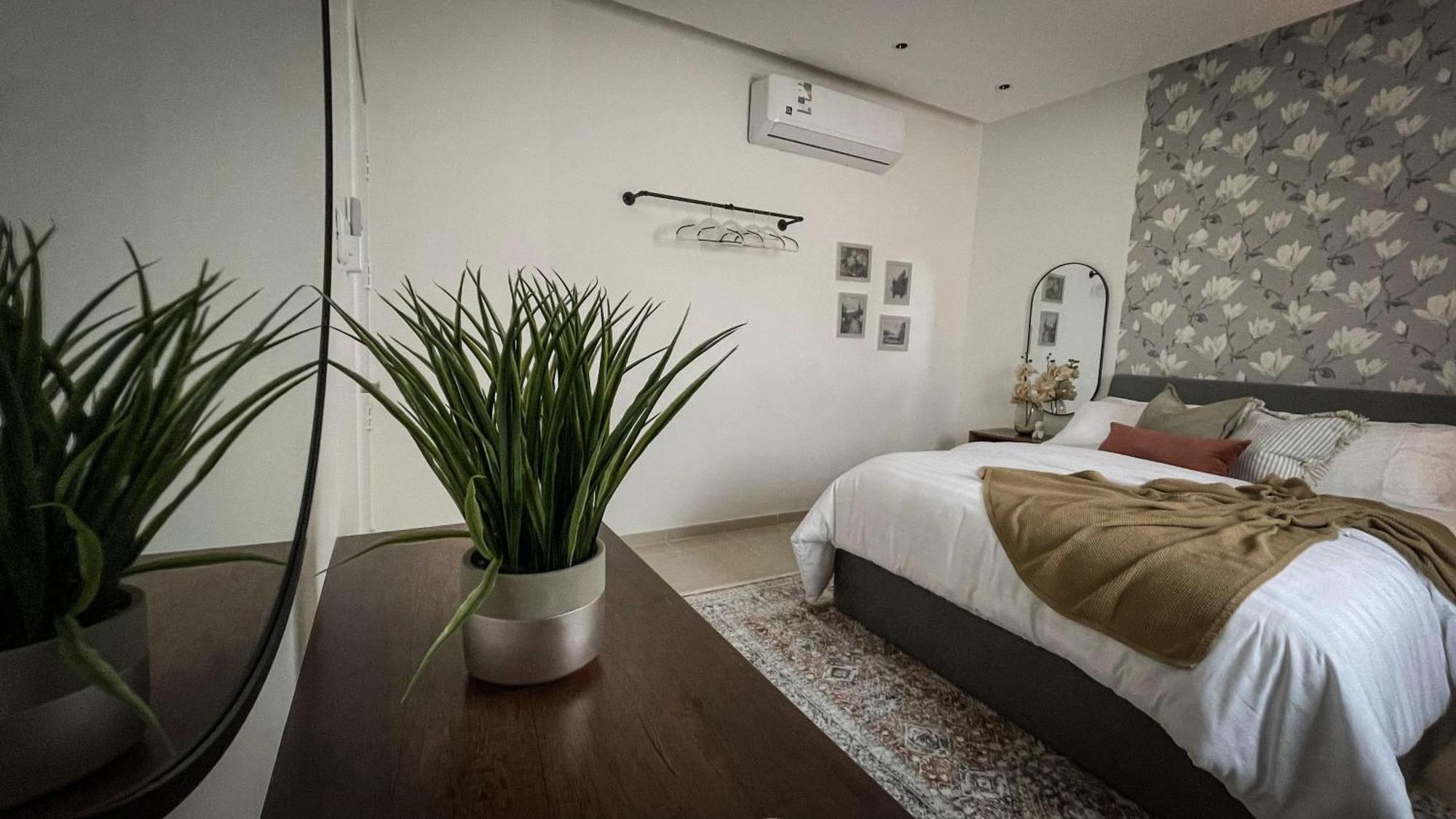 Business 1 Bedroom North Riyadh, Almalqa Apartment
