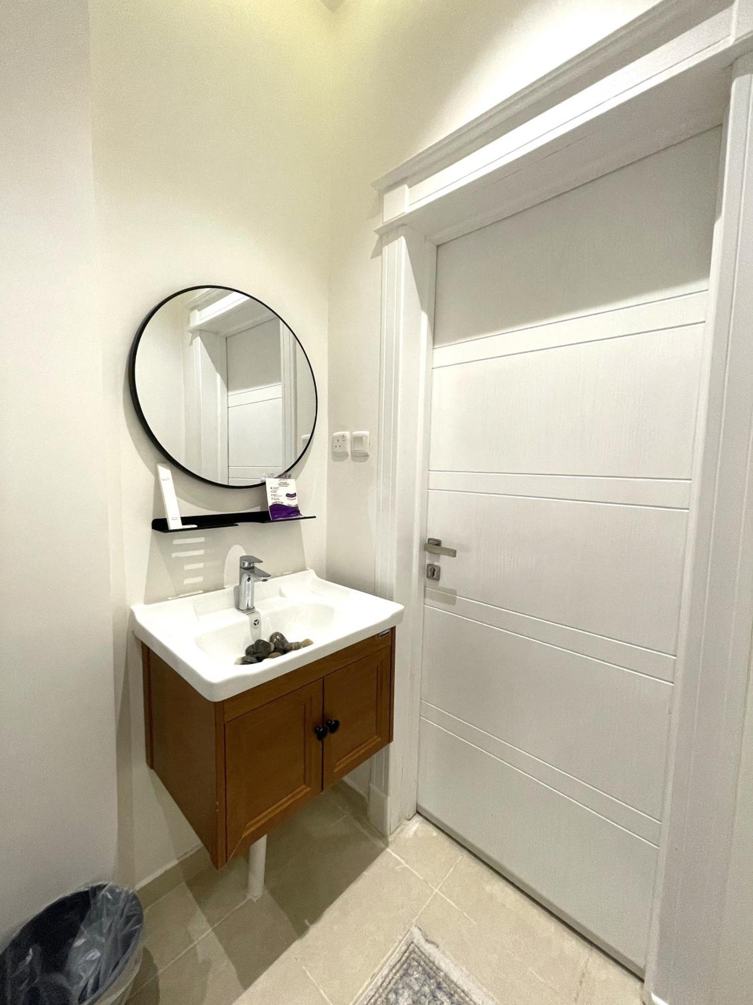 Business 1 Bedroom North Riyadh, Almalqa Pangsapuri Riyadh